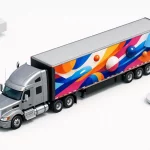 Camion moderne avec bâche publicitaire colorée, illustrant les avantages d'une visibilité accrue.