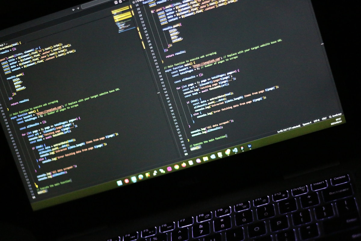 Code de programmation sur un écran d'ordinateur.