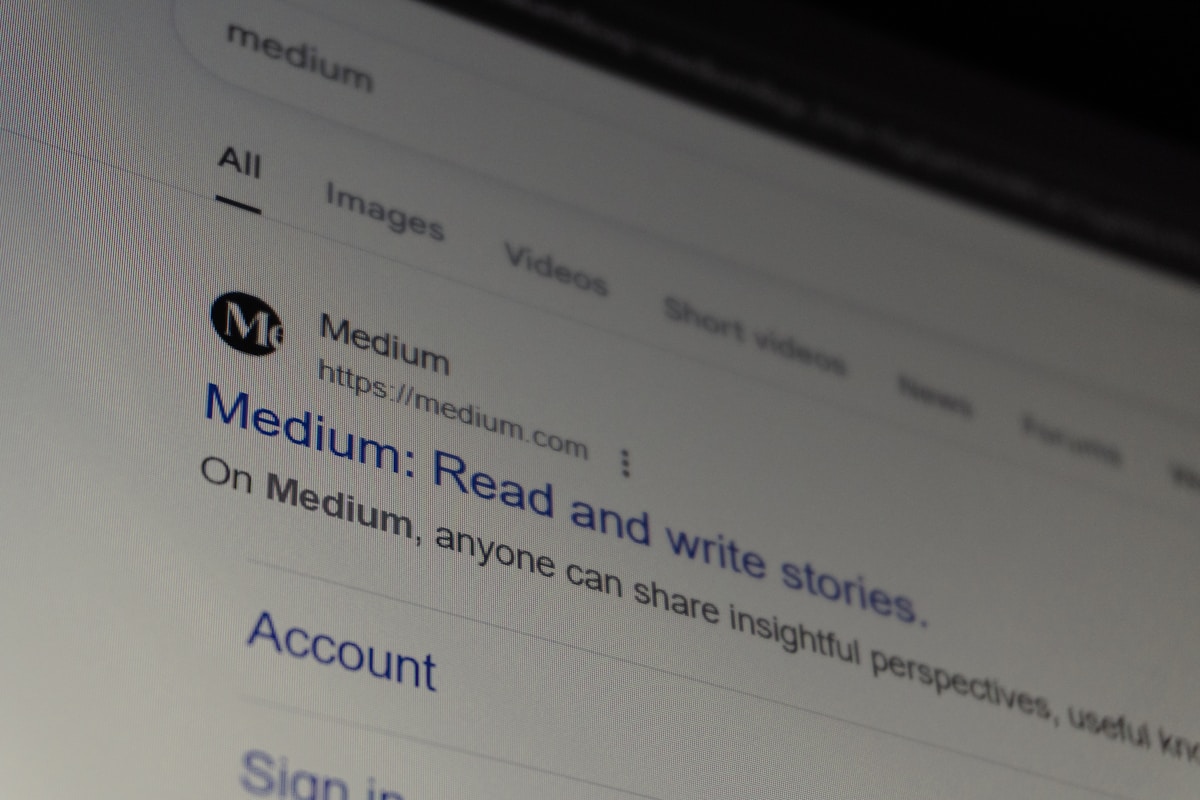 Page d'accueil du site web Medium, une plateforme de publication en ligne.